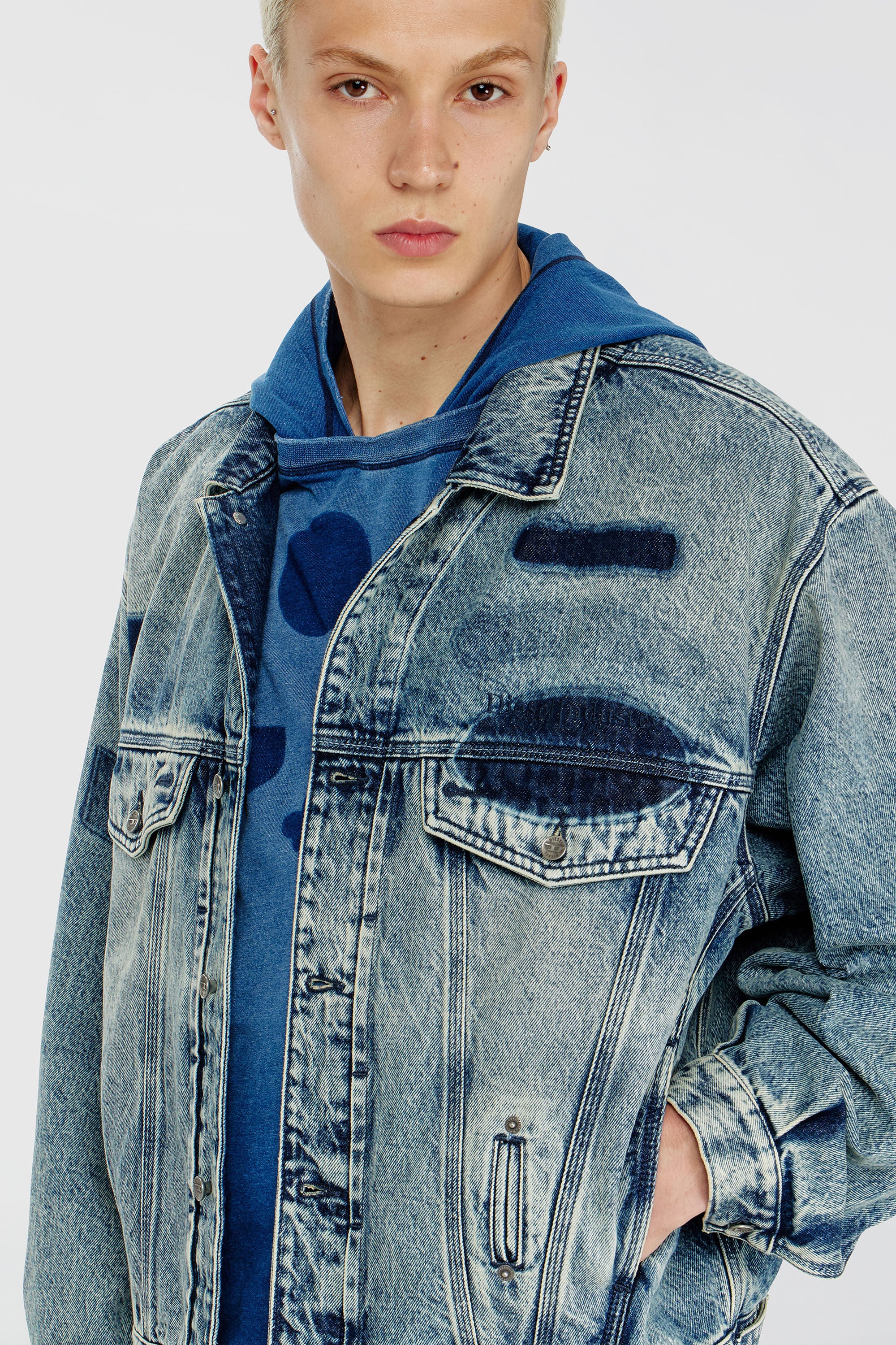 Diesel - D-DENVER-S2, Unisex's Trucker jacket with patch effects in Medium blue - 5