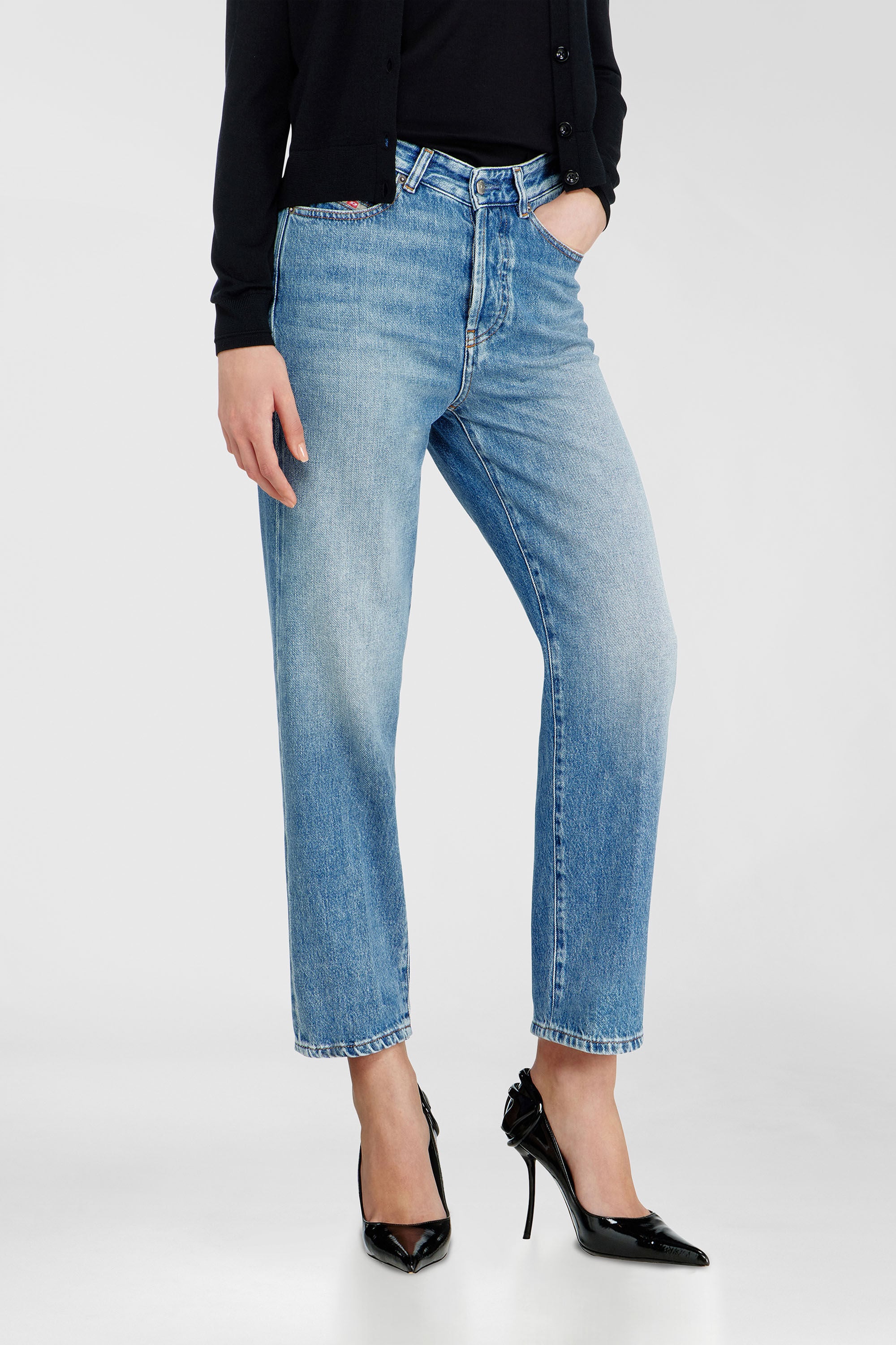 Diesel - Woman's Regular Jeans 1981 D-Went 09Q07, Light Blue - 7