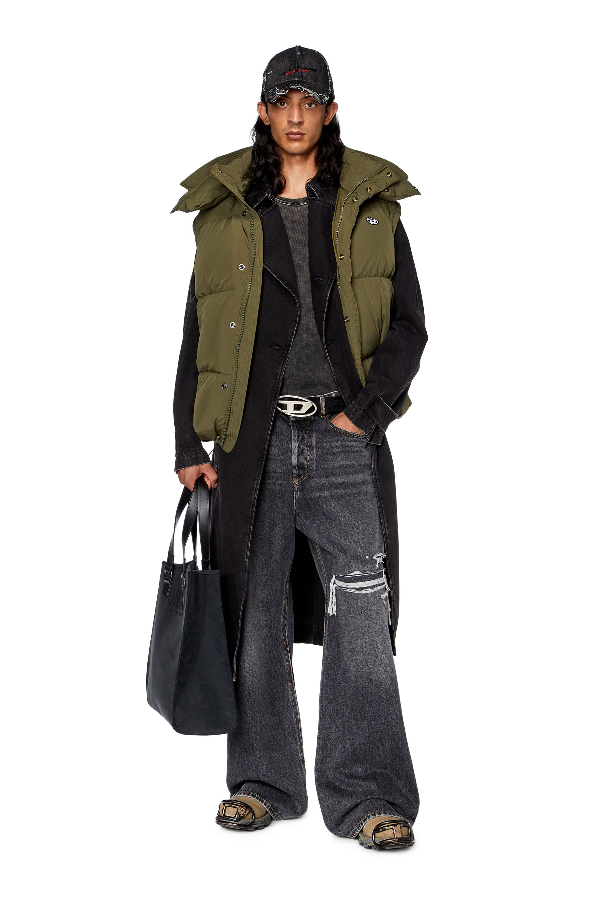 Down vest in recycled nylon taslan