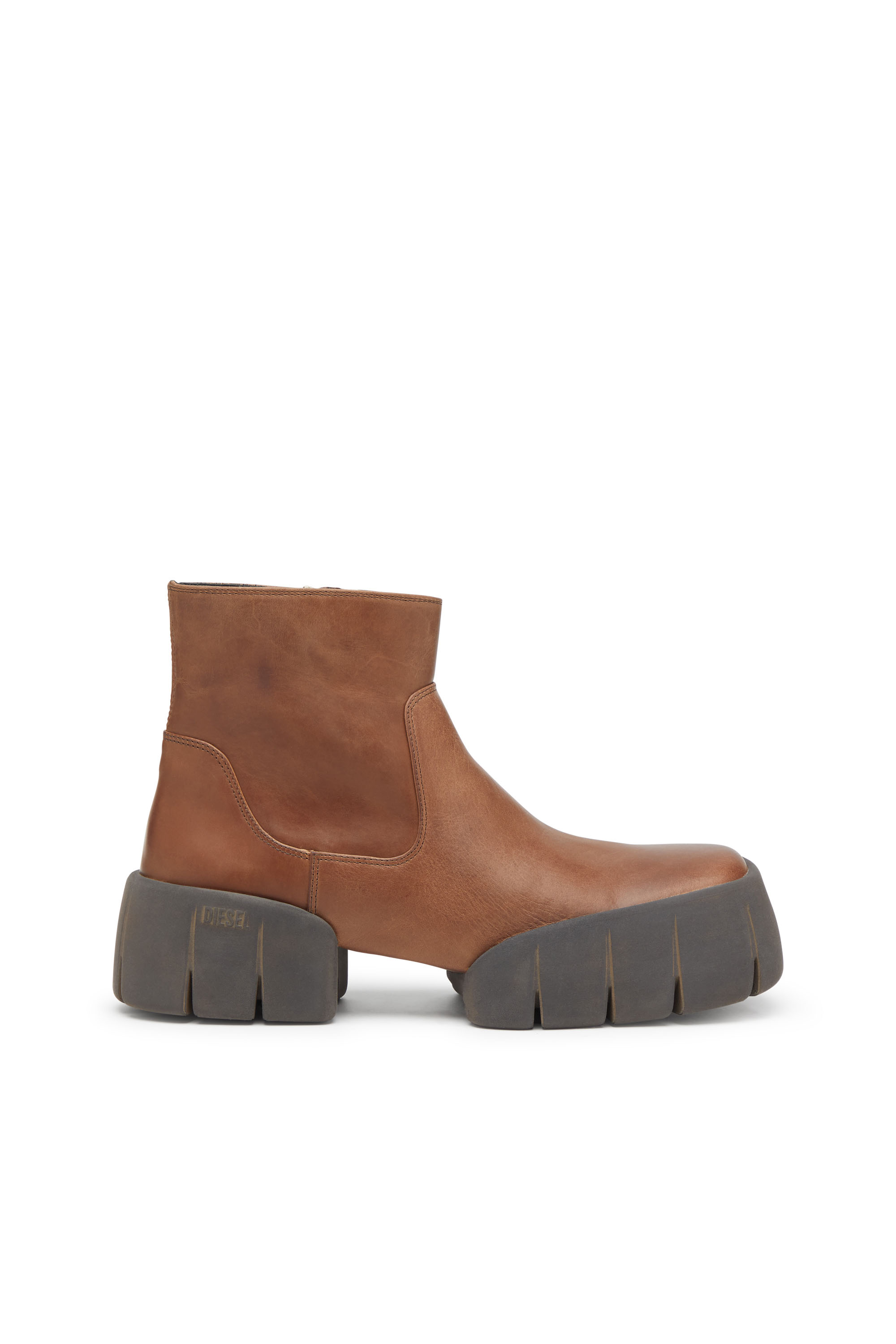Diesel - D-TEX BT, Man's D-Tex-Oiled leather ankle boots with split sole in Brown - 2