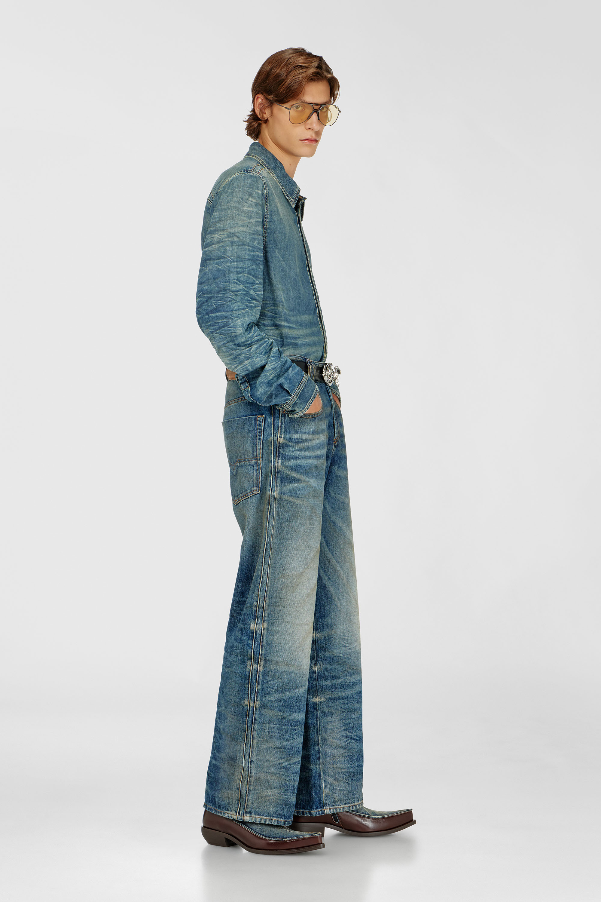 Diesel - Unisex's Relaxed Jeans 1982 D-Hakou 007GC, Medium blue - 2
