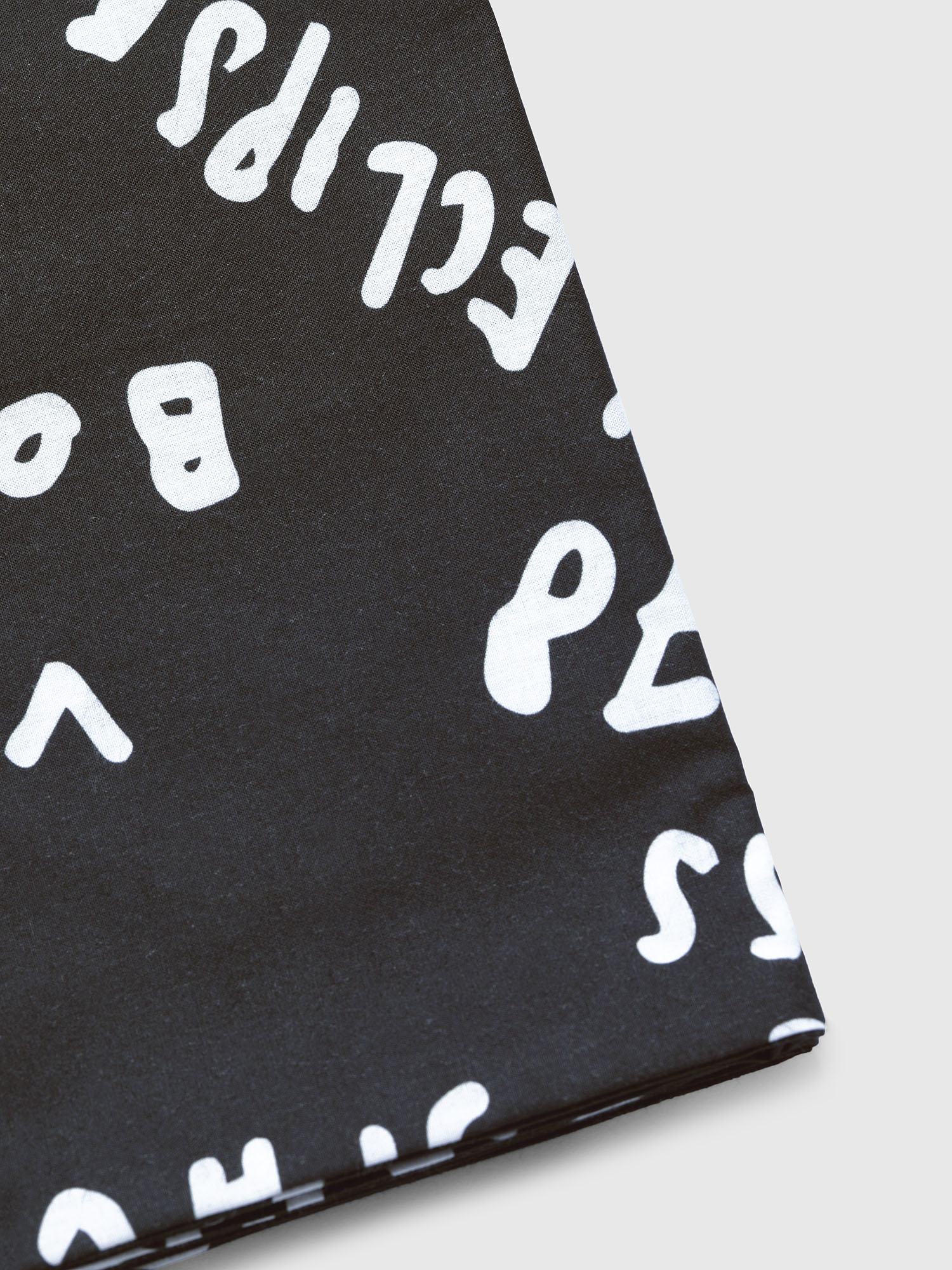 Diesel - 2004012 PCPP SCRIBBLES  255X255 PR002, Unisex's Double duvet cover set SCRIBBLES in Black - 2