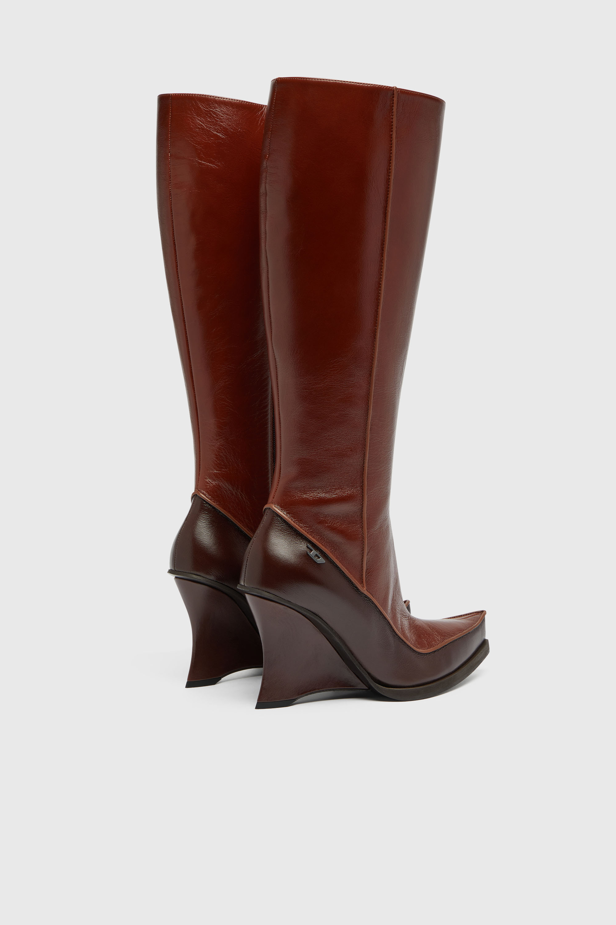 Diesel - D-LUCETTE-90-KB W, Woman's D-Lucette-Knee-high boots in leather in null - 3