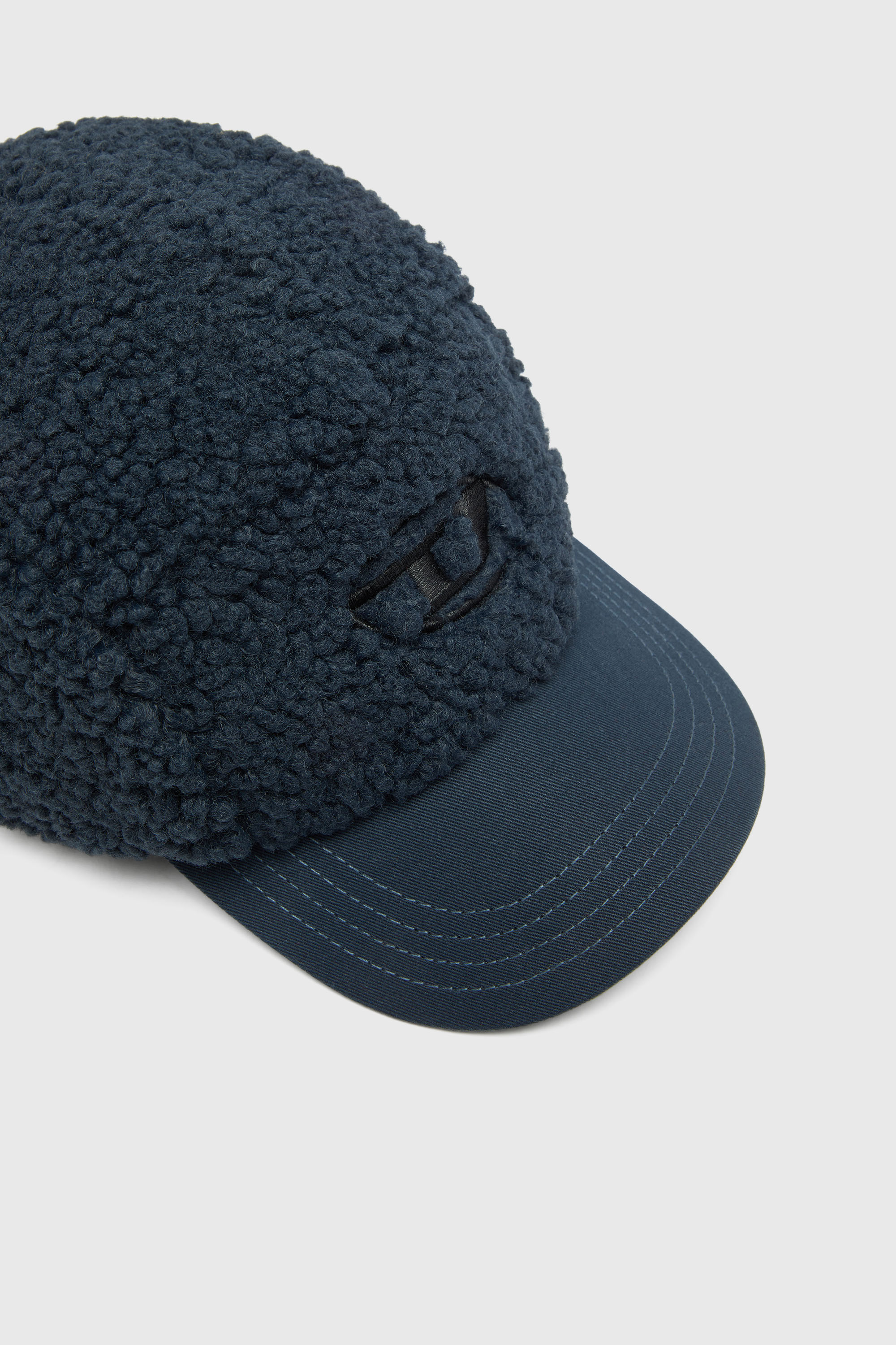 Diesel - C-TED, Man's Sherpa baseball cap with Oval D embroidery in Dark Blue - 3